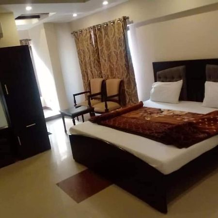 Pak Hotel Islamabad Buitenkant foto