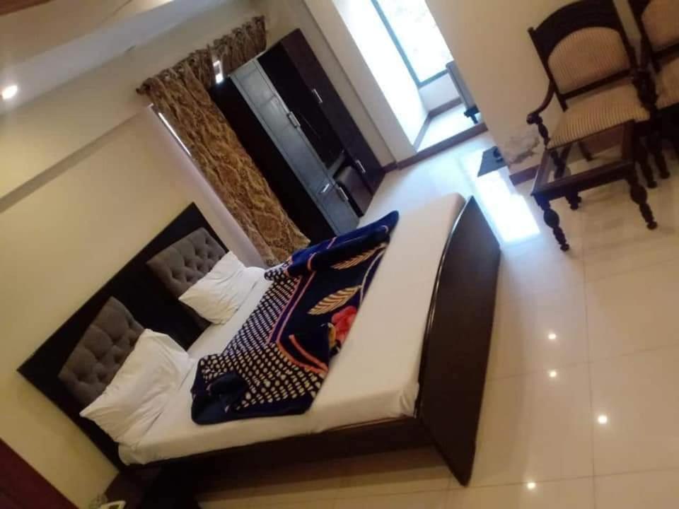 Pak Hotel Islamabad Buitenkant foto